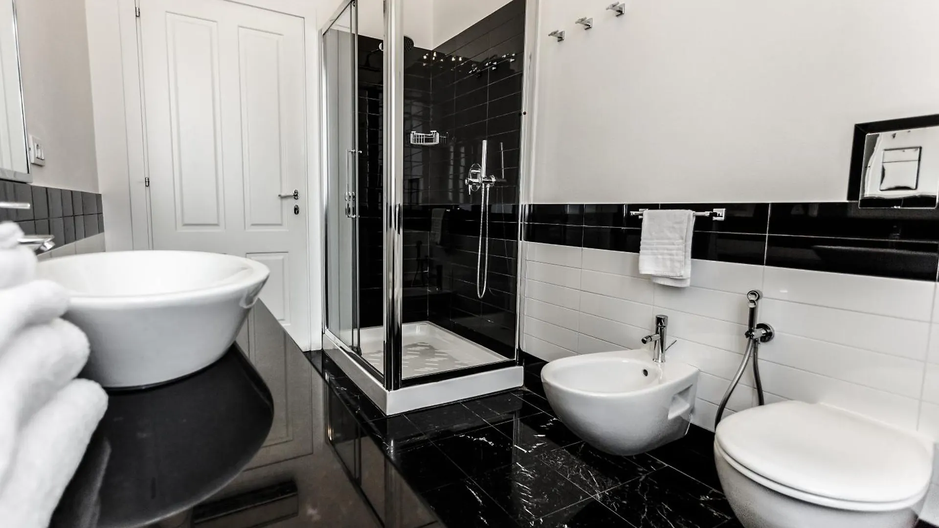 Pley Cagliari Boutique Suites 2*,