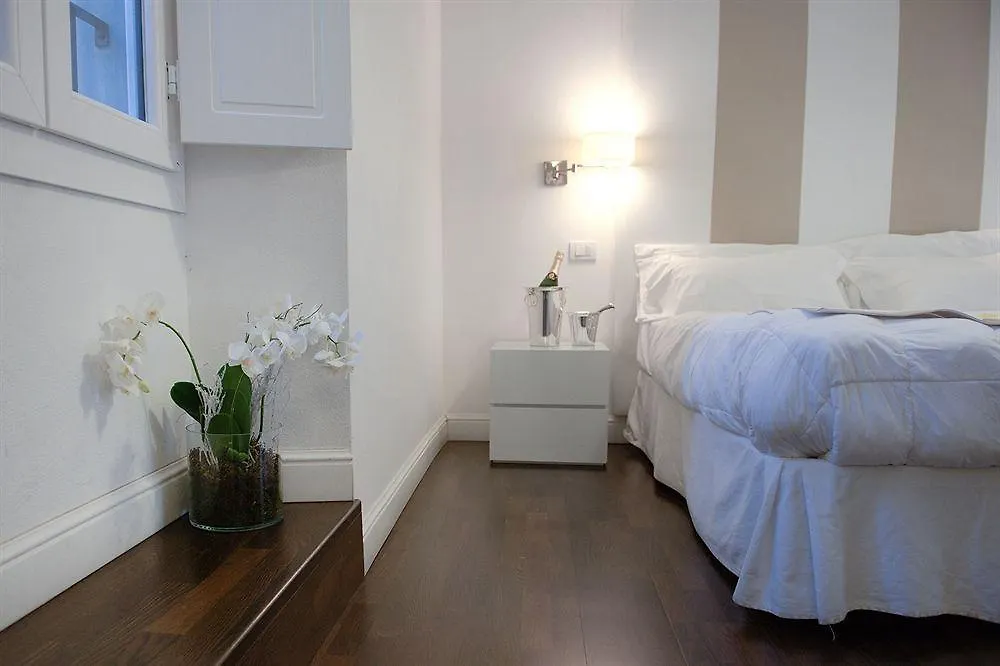 Guest house Pley Cagliari Boutique Suites