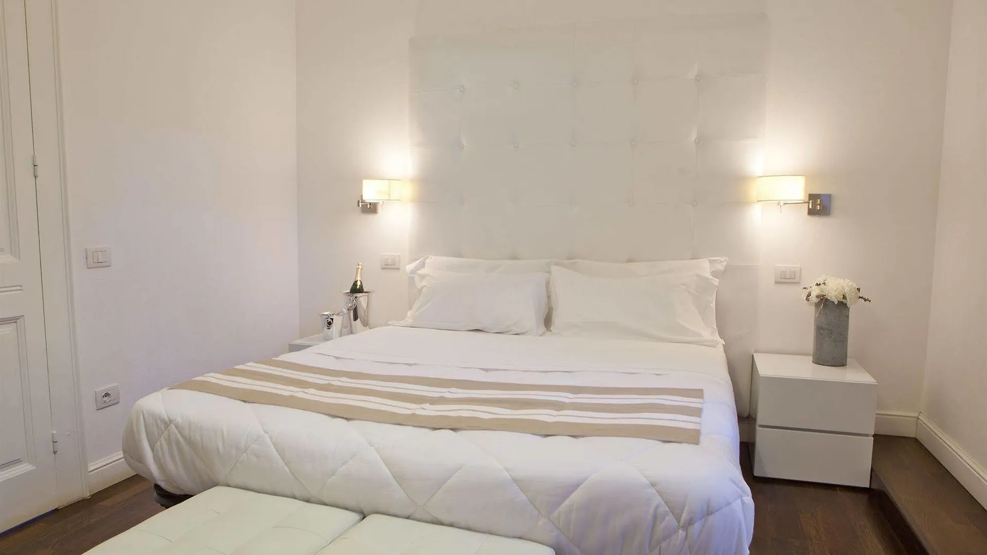 Guest house Pley Cagliari Boutique Suites