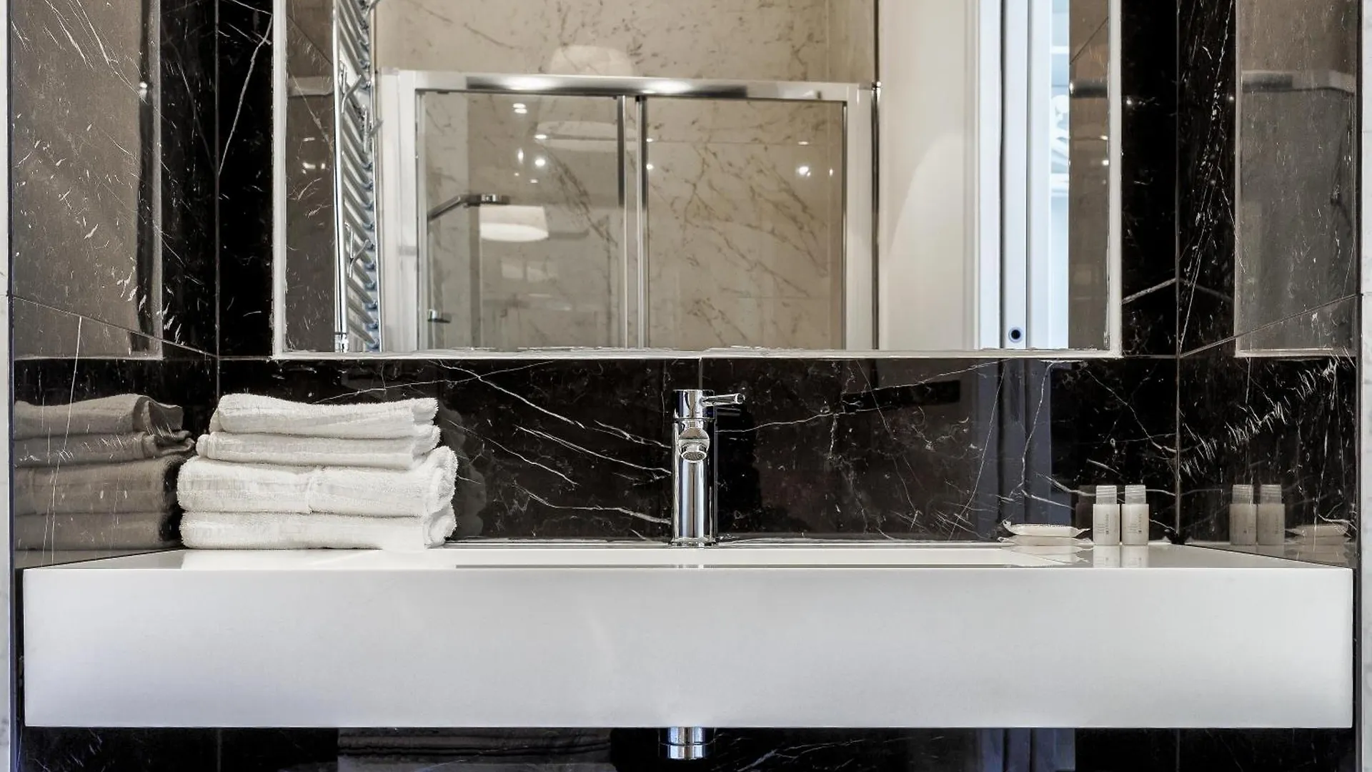 Pley Cagliari Boutique Suites איטליה